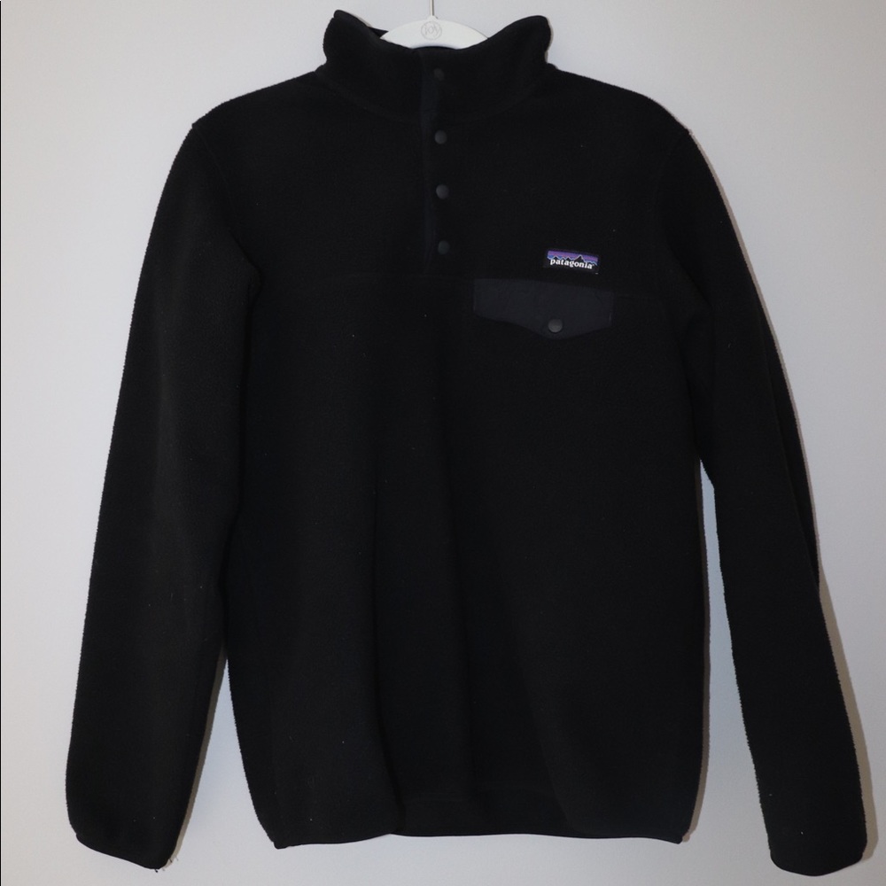 Black Patagonia Pullover